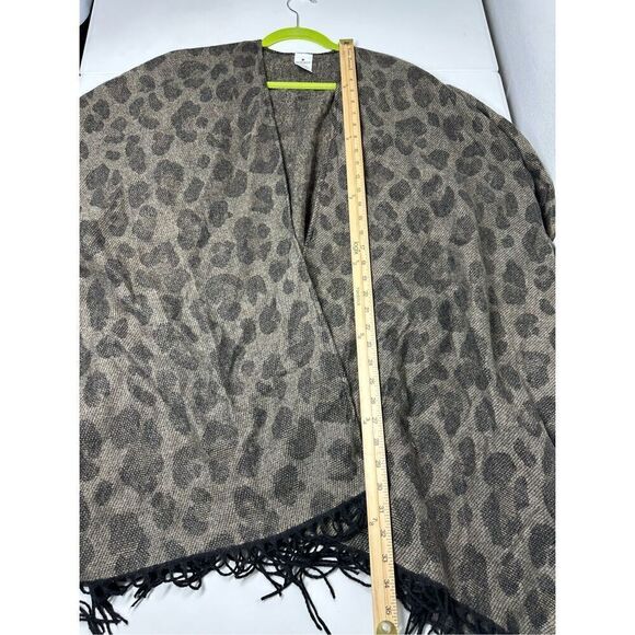 Woolrich Bohemian Leopard Print Cozy Blanket Wrap Poncho One Size - Picture 7 of 11